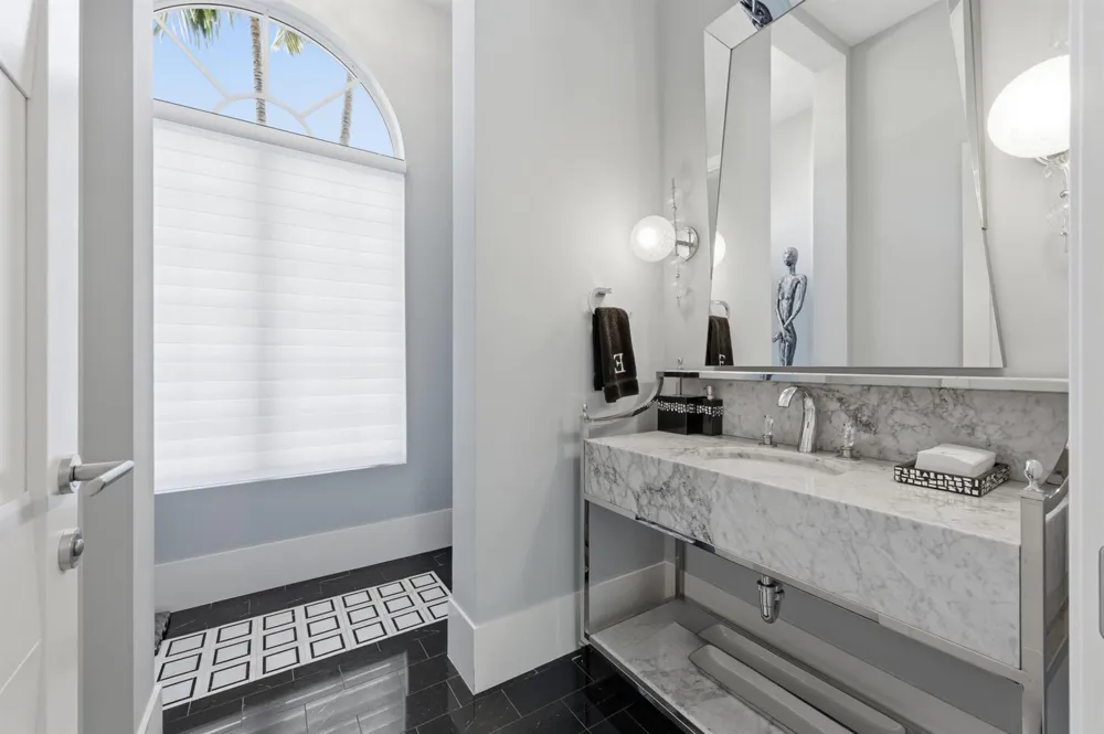 254 Atlantic Avenue Palm Beach, FL 33480