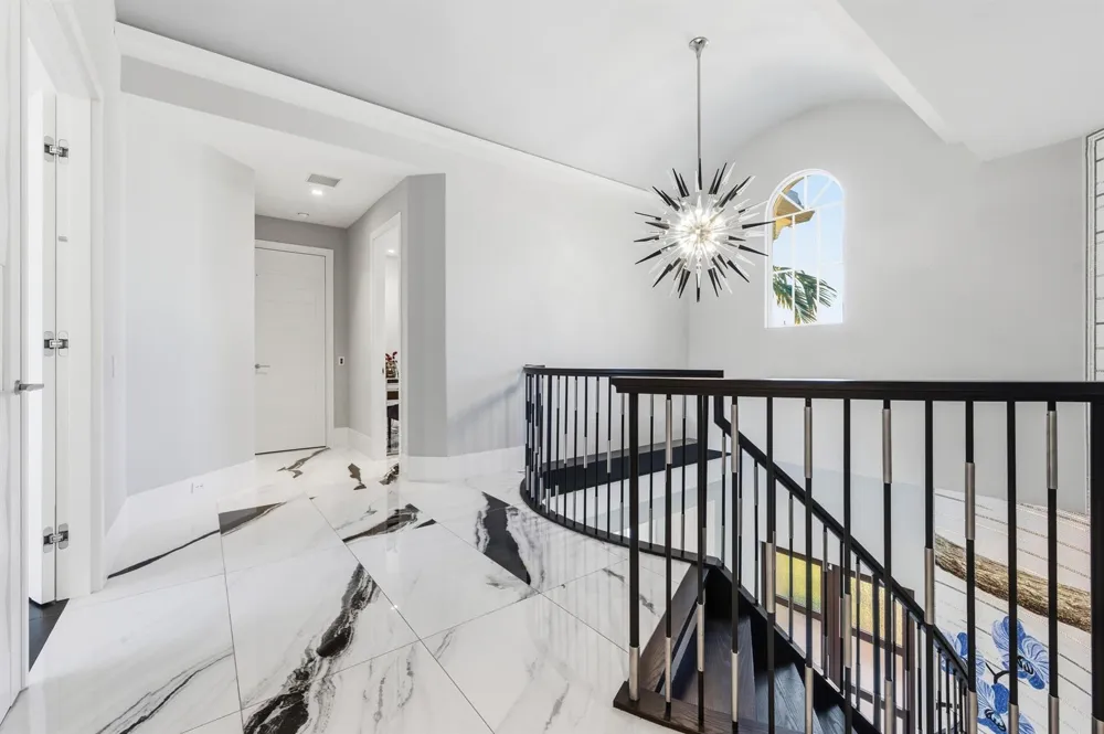 254 Atlantic Avenue Palm Beach, FL 33480