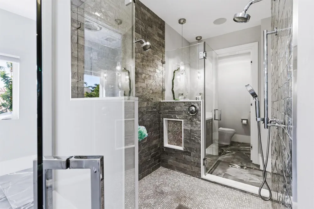 254 Atlantic Avenue Palm Beach, FL 33480