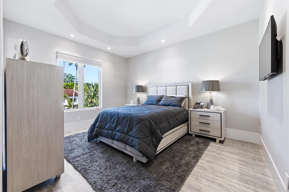 254 Atlantic Avenue Palm Beach, FL 33480