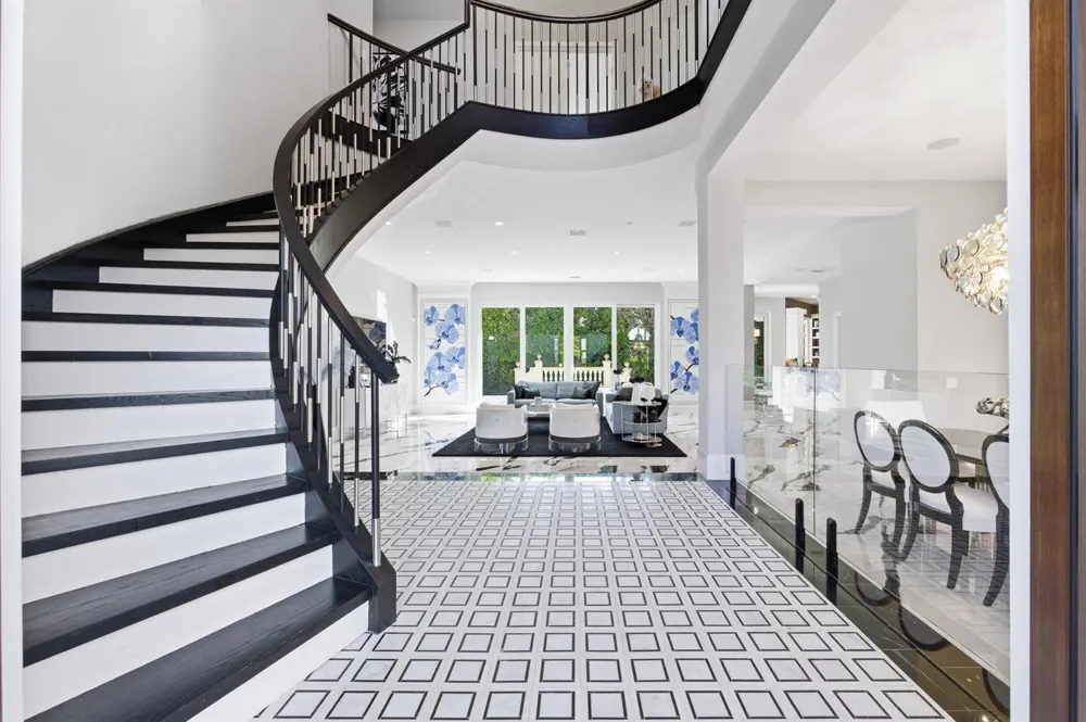 254 Atlantic Avenue Palm Beach, FL 33480