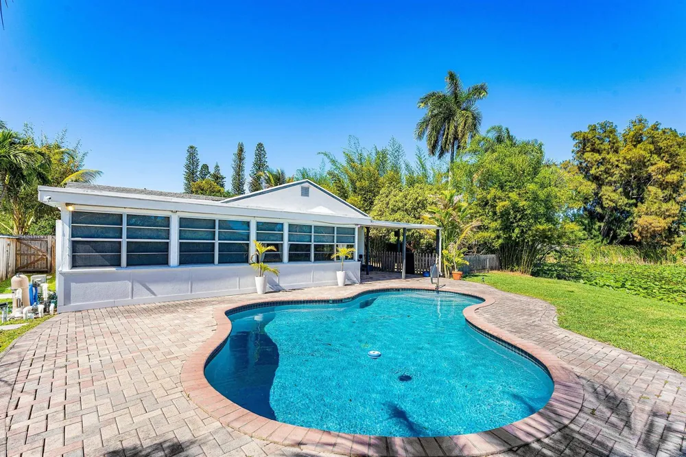 110 Wilson Road West Palm Beach, FL 33406