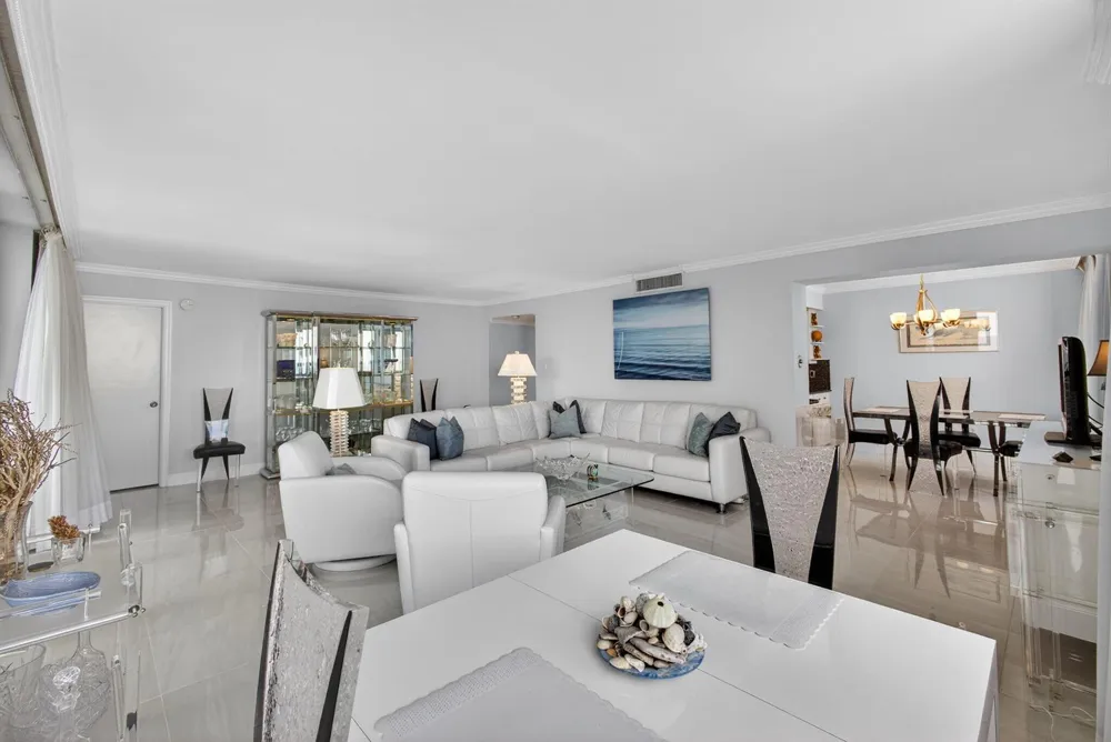 5380 Ocean Drive #12e Singer Island, FL 33404