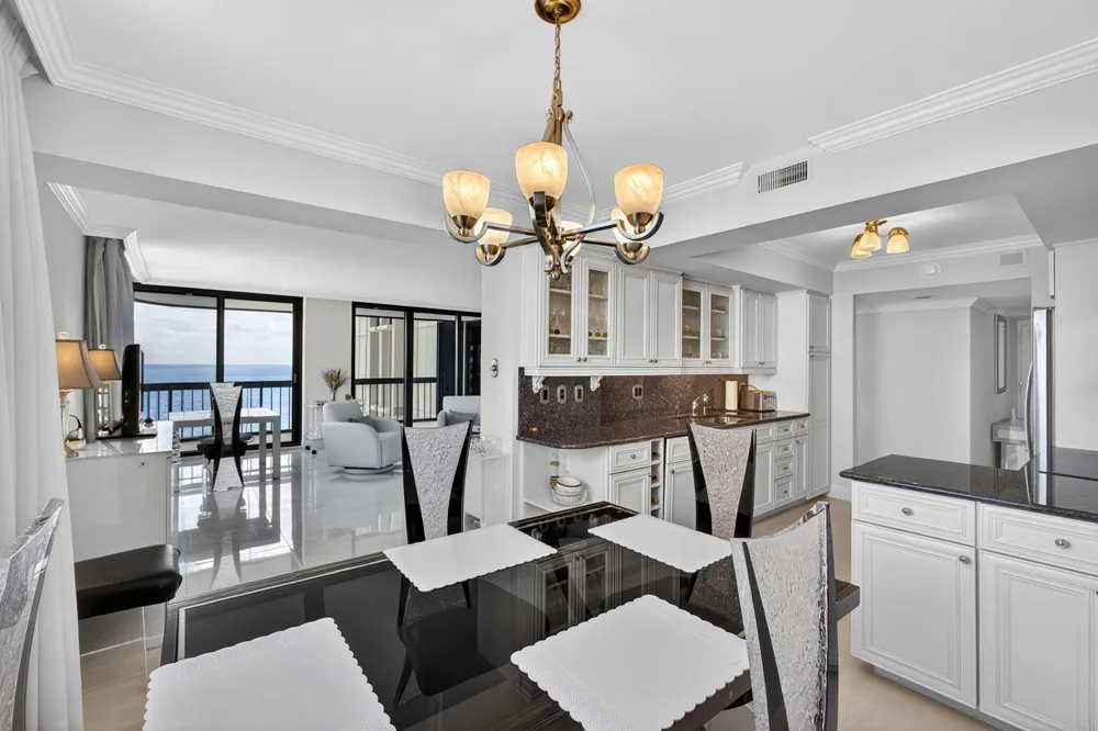 5380 Ocean Drive #12e Singer Island, FL 33404
