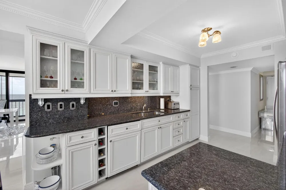 5380 Ocean Drive #12e Singer Island, FL 33404