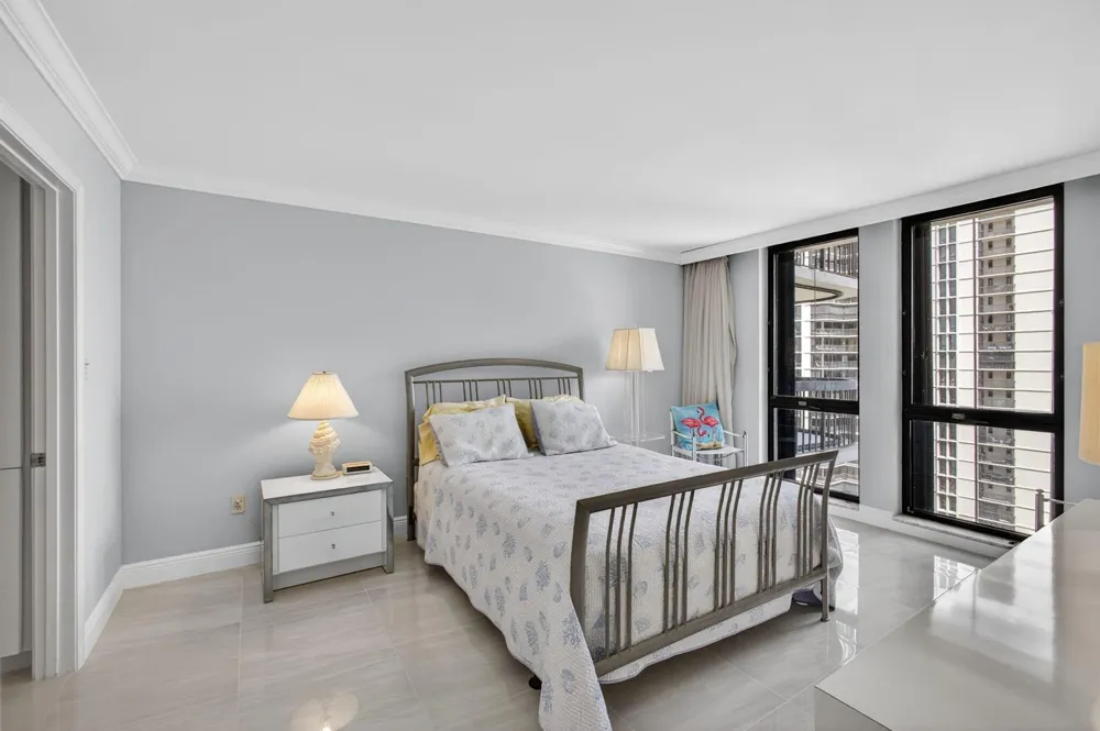 5380 Ocean Drive #12e Singer Island, FL 33404