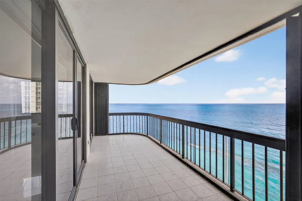 5380 Ocean Drive #12e Singer Island, FL 33404