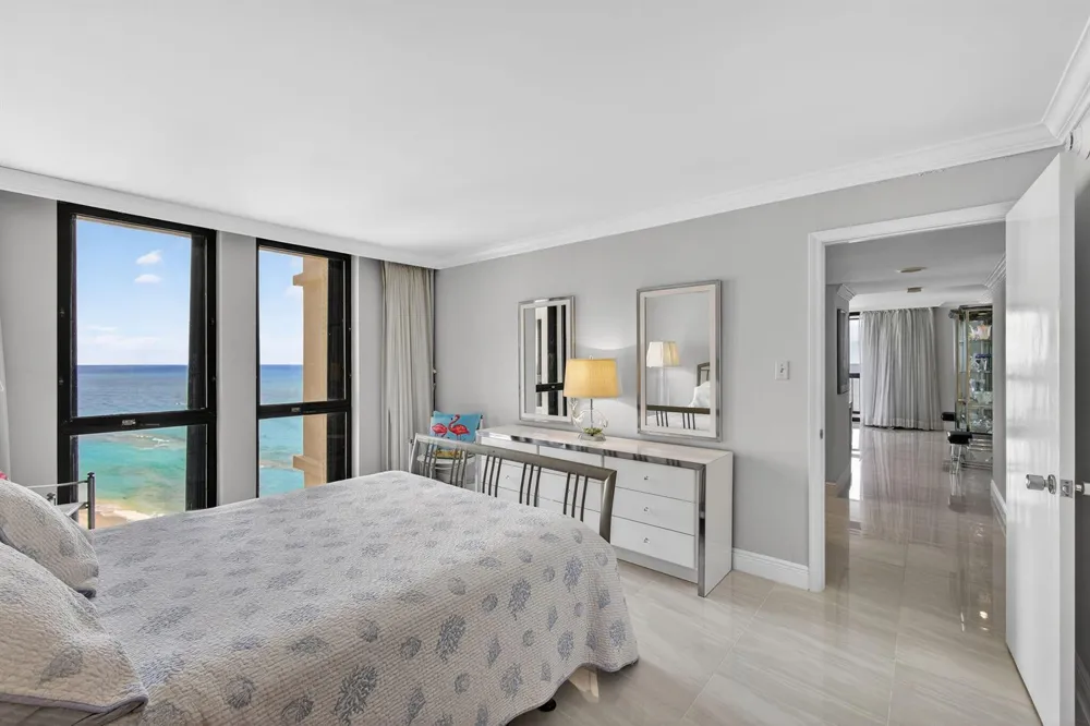 5380 Ocean Drive #12e Singer Island, FL 33404