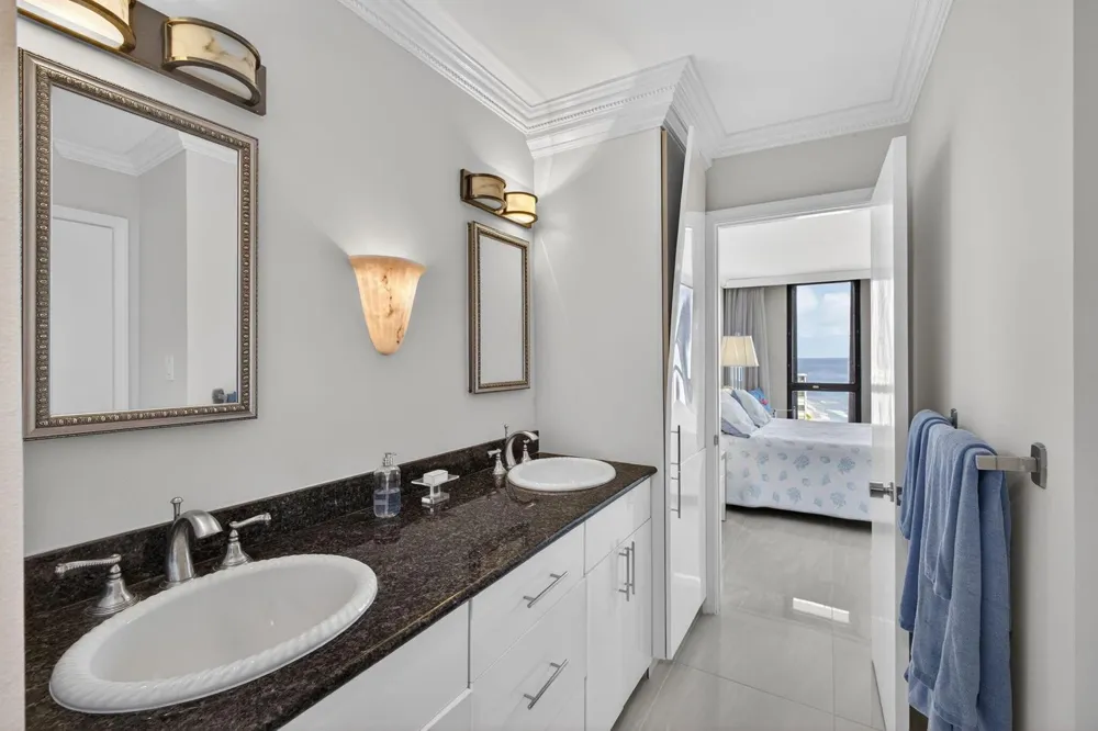 5380 Ocean Drive #12e Singer Island, FL 33404
