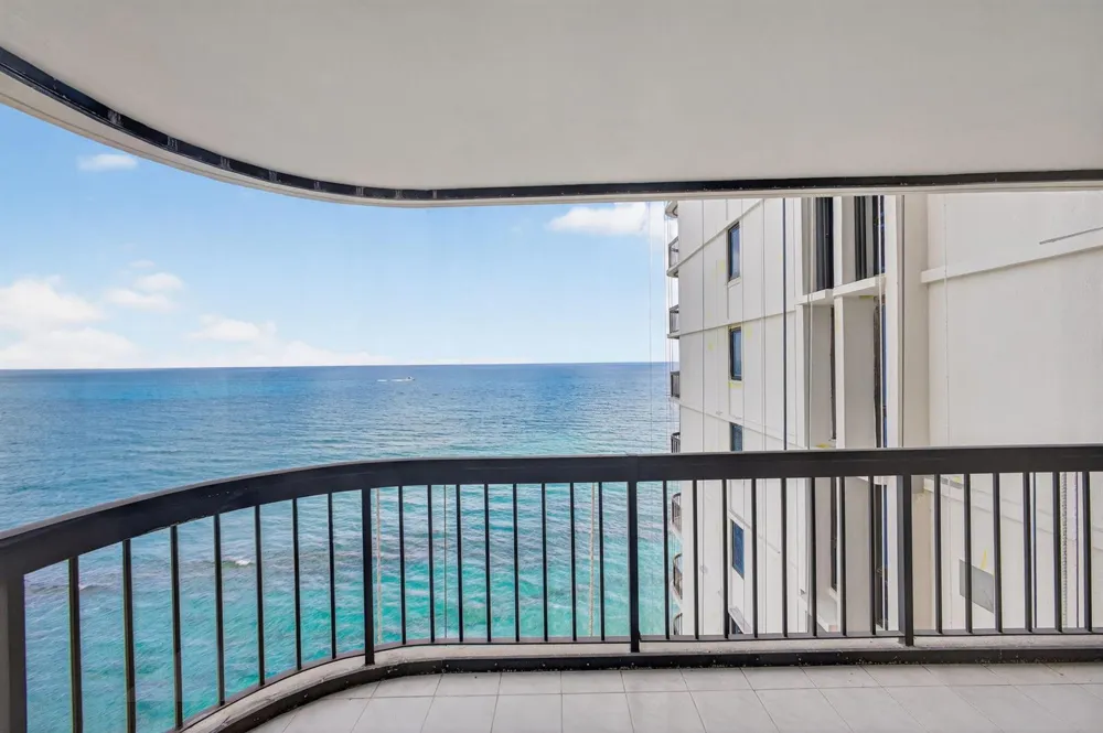5380 Ocean Drive #12e Singer Island, FL 33404