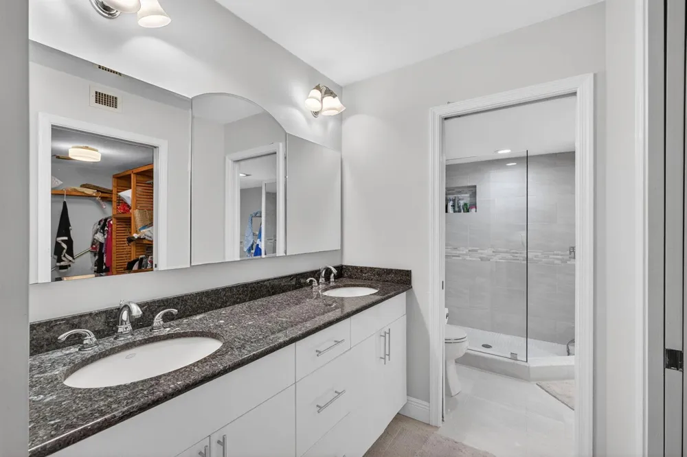 5380 Ocean Drive #12e Singer Island, FL 33404