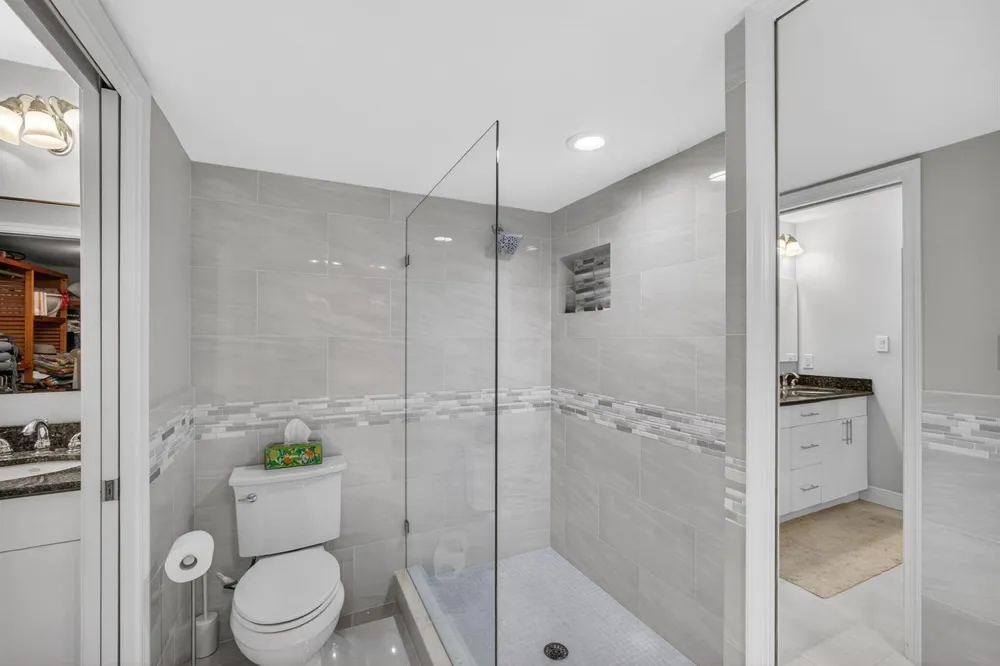 5380 Ocean Drive #12e Singer Island, FL 33404