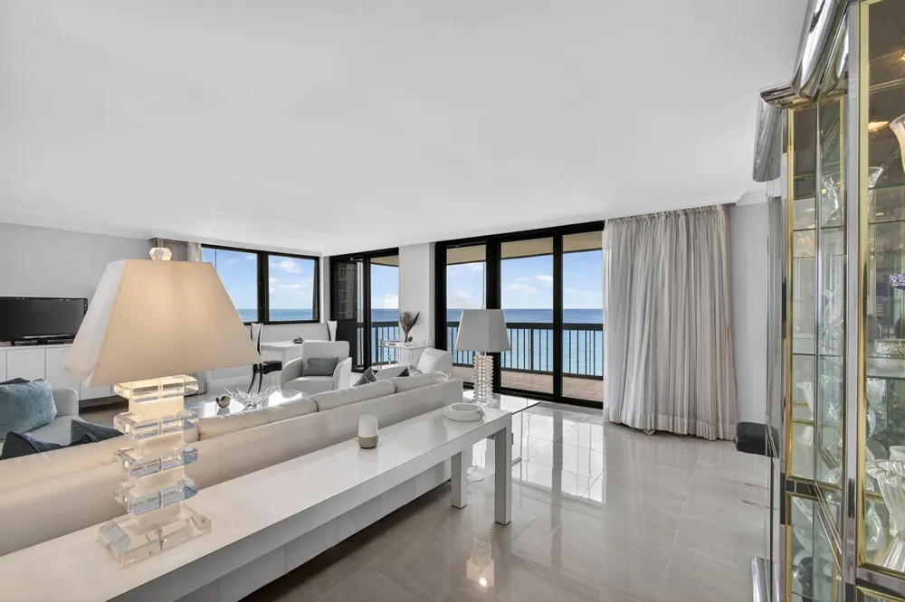 5380 Ocean Drive #12e Singer Island, FL 33404