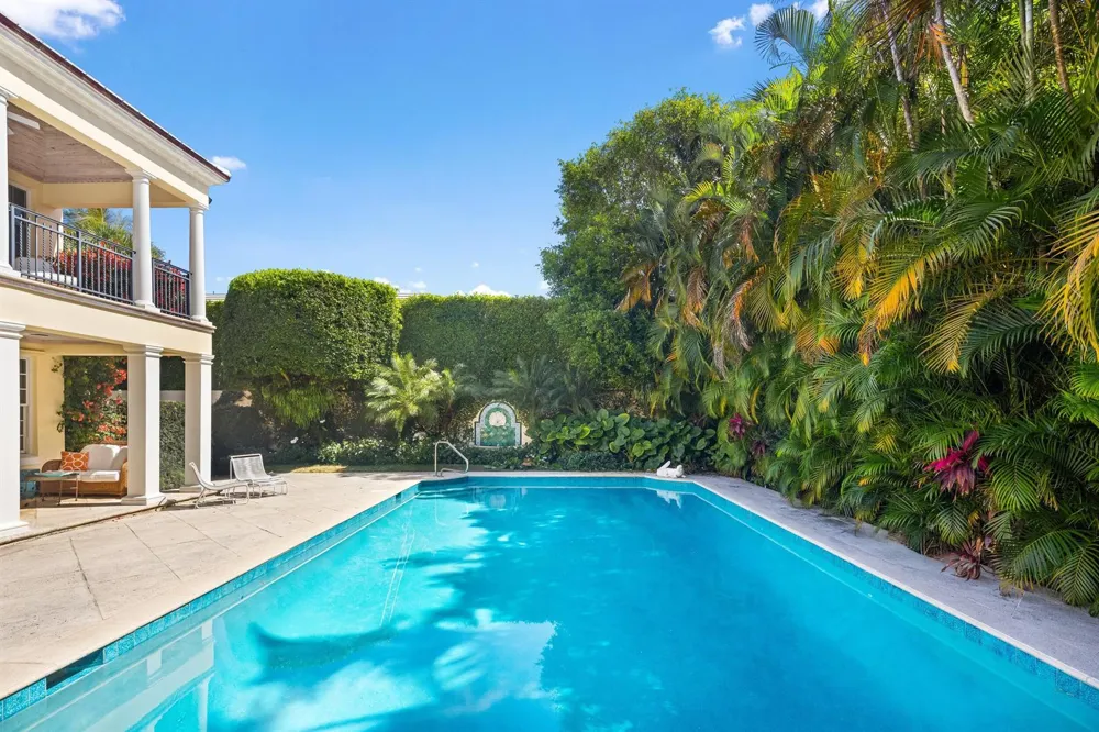 246 Emerald Lane Palm Beach, FL 33480