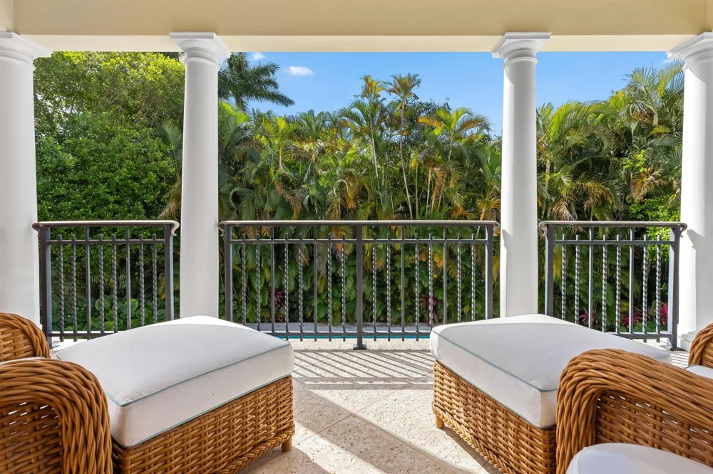 246 Emerald Lane Palm Beach, FL 33480