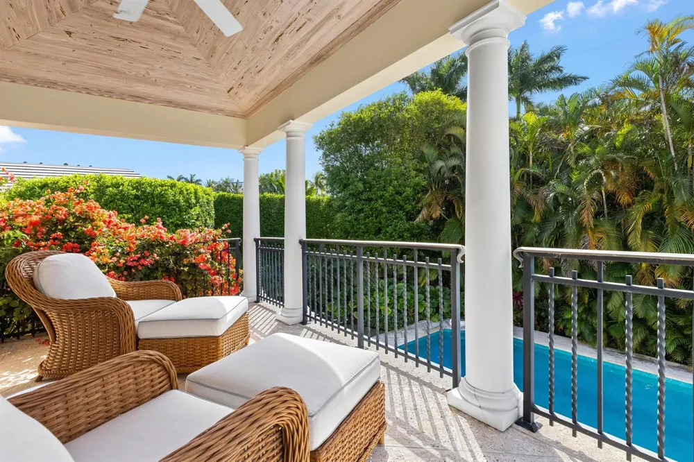 246 Emerald Lane Palm Beach, FL 33480