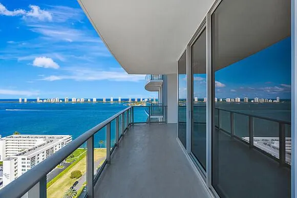 220 Lake Shore Drive #2105 Lake Park, FL 33403