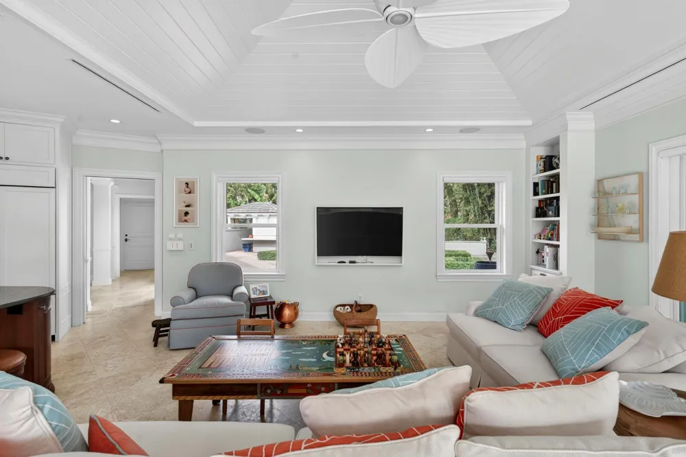 2010 Club Drive Vero Beach, FL 32963