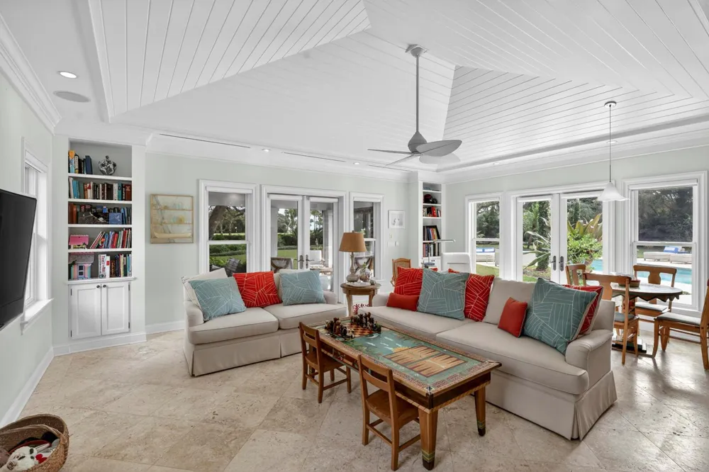 2010 Club Drive Vero Beach, FL 32963