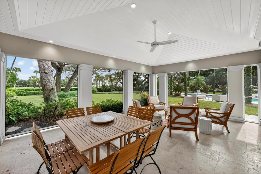 2010 Club Drive Vero Beach, FL 32963
