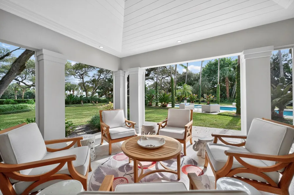 2010 Club Drive Vero Beach, FL 32963