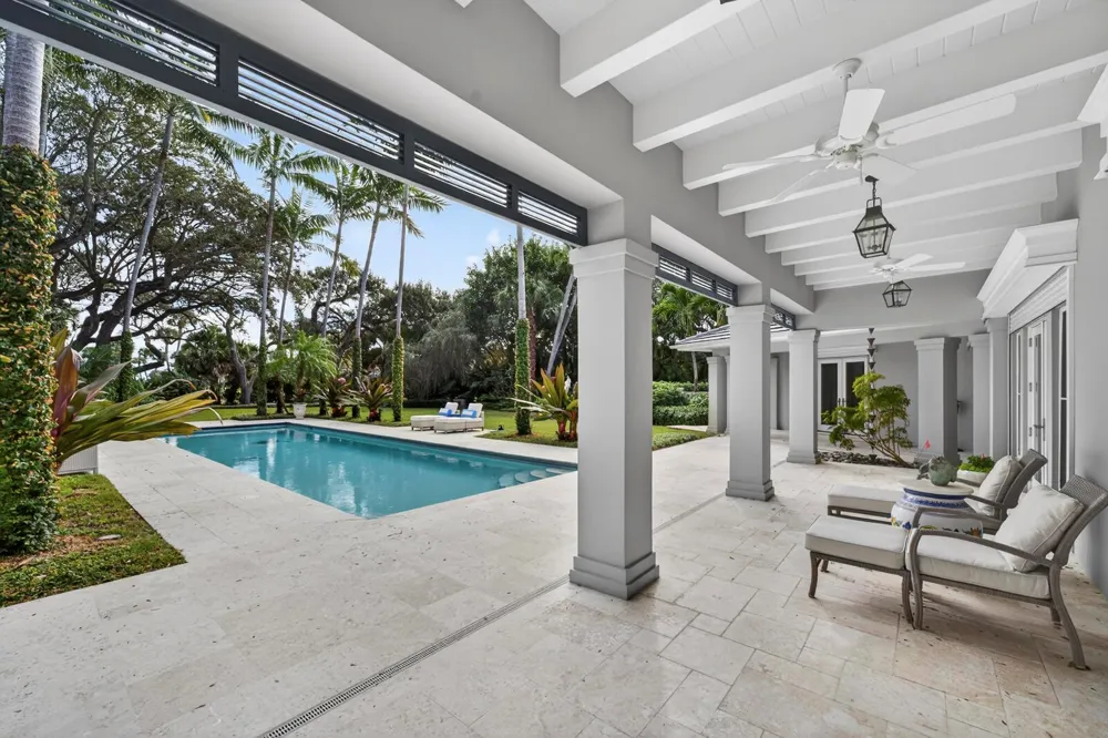 2010 Club Drive Vero Beach, FL 32963