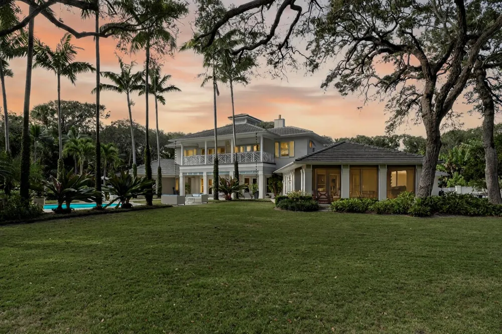 2010 Club Drive Vero Beach, FL 32963