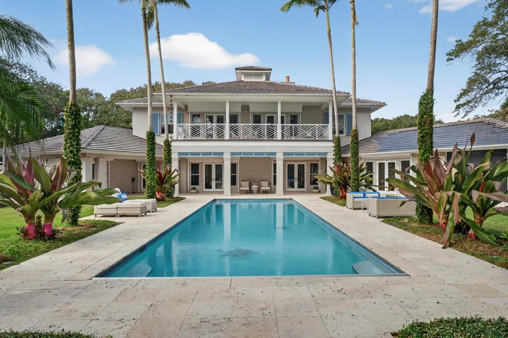 2010 Club Drive Vero Beach, FL 32963