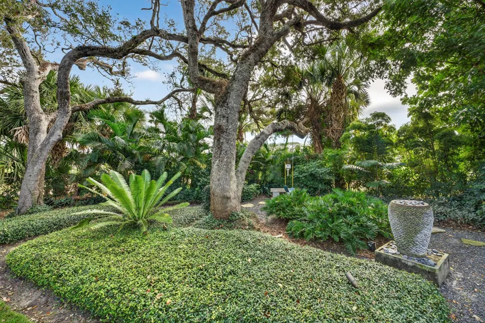 2010 Club Drive Vero Beach, FL 32963