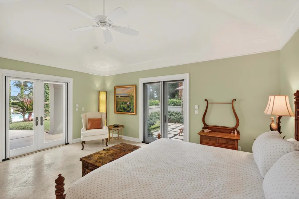 2010 Club Drive Vero Beach, FL 32963