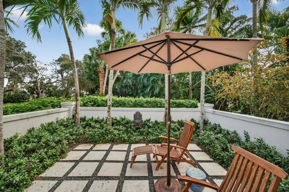 2010 Club Drive Vero Beach, FL 32963