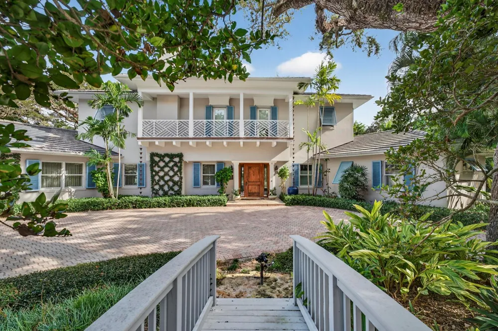 2010 Club Drive Vero Beach, FL 32963
