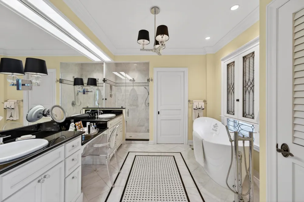 2010 Club Drive Vero Beach, FL 32963