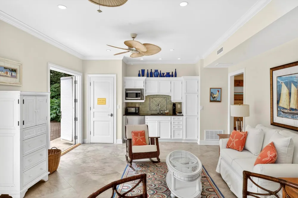 2010 Club Drive Vero Beach, FL 32963