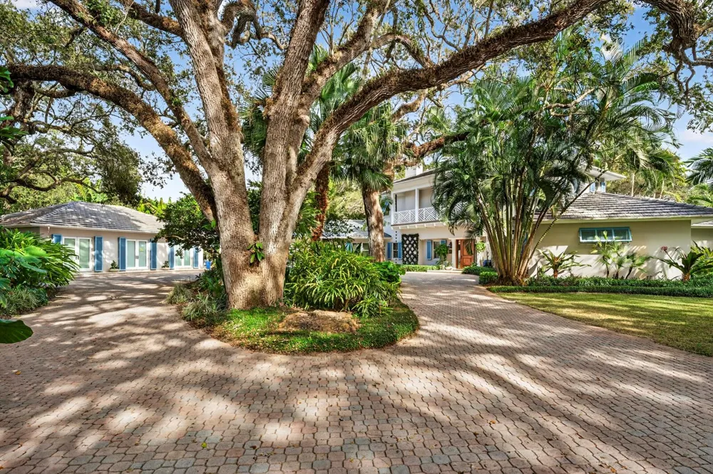 2010 Club Drive Vero Beach, FL 32963