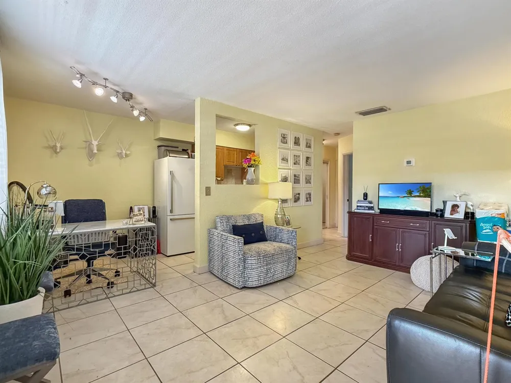 2607 NE 8th Avenue ##25 Wilton Manors, FL 33334