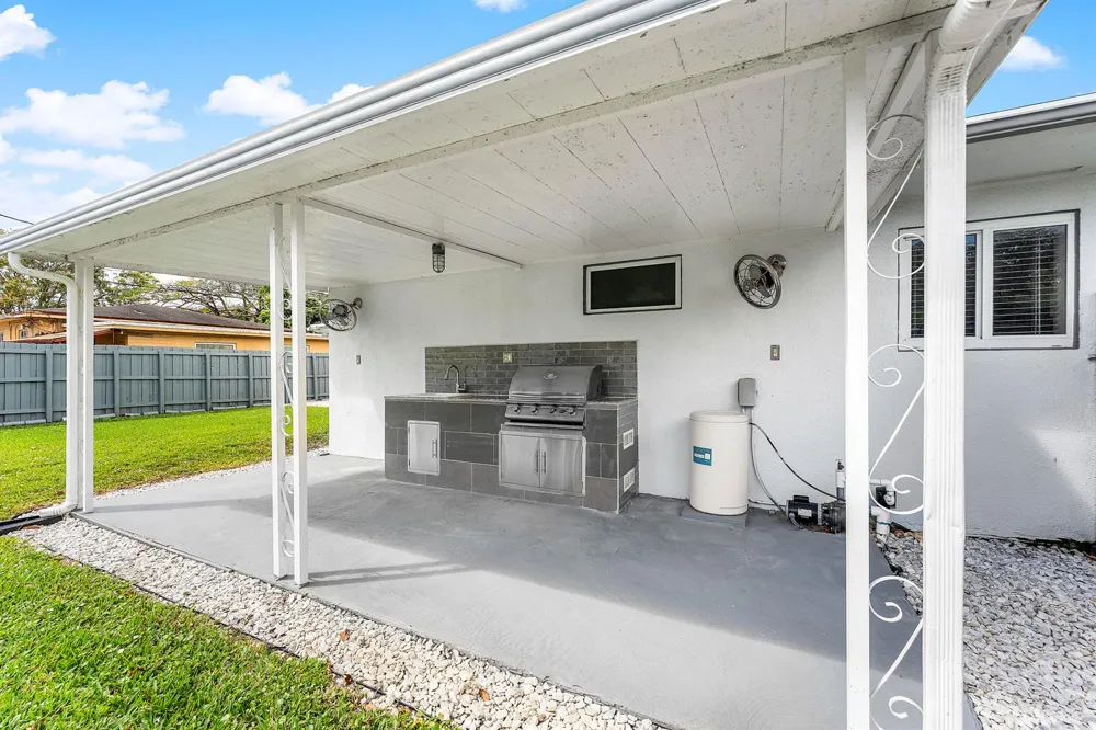 590 NW 126th Street North Miami, FL 33168