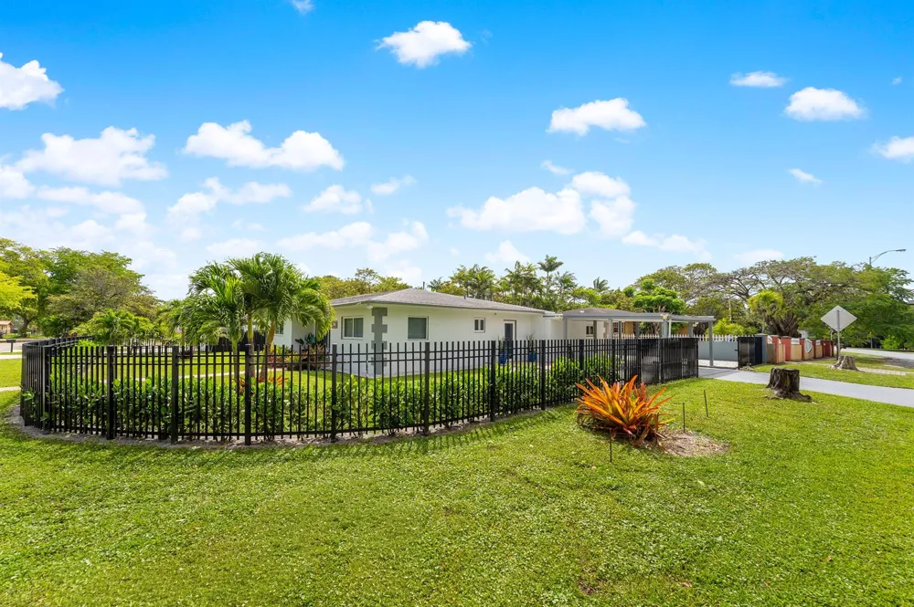 590 NW 126th Street North Miami, FL 33168