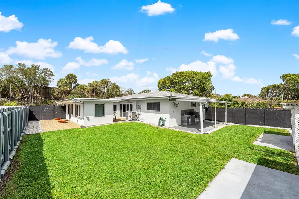 590 NW 126th Street North Miami, FL 33168