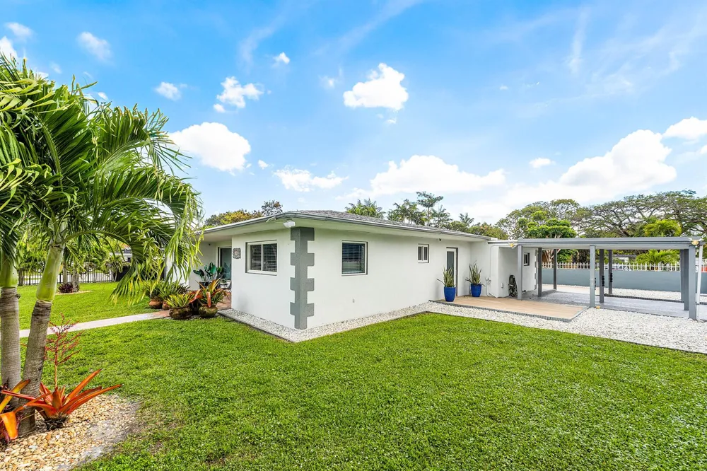 590 NW 126th Street North Miami, FL 33168