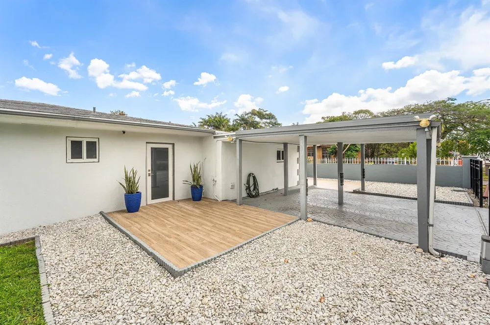 590 NW 126th Street North Miami, FL 33168