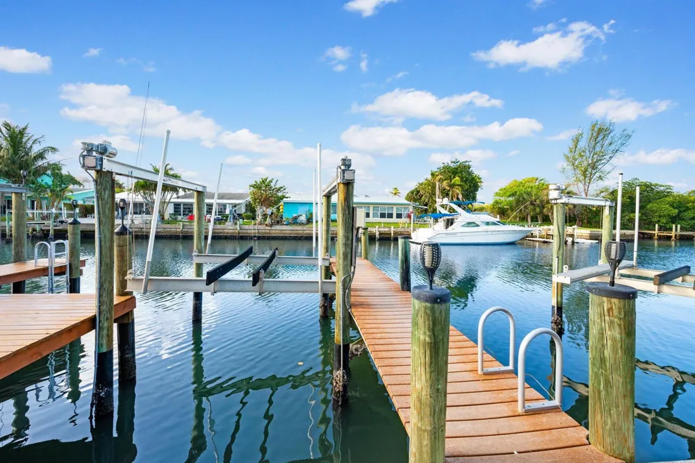 10851 S Ocean (Unit 91) Drive Jensen Beach, FL 34957