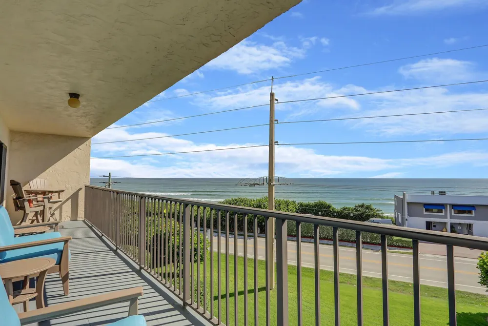 1055 Ocean Drive #403 Juno Beach, FL 33408