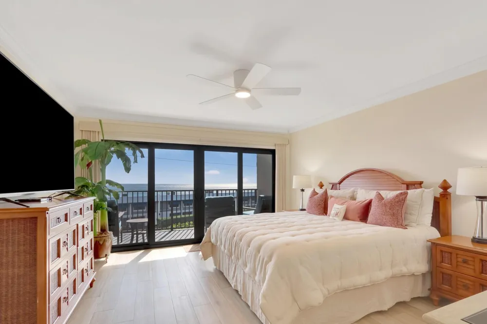 1055 Ocean Drive #403 Juno Beach, FL 33408