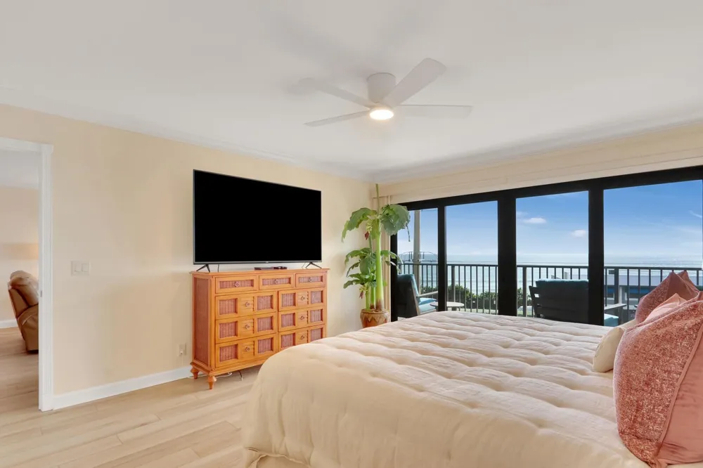 1055 Ocean Drive #403 Juno Beach, FL 33408