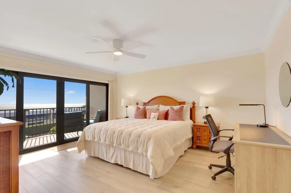 1055 Ocean Drive #403 Juno Beach, FL 33408