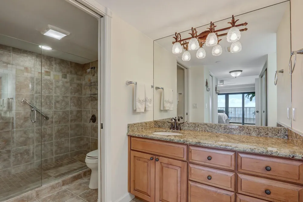1055 Ocean Drive #403 Juno Beach, FL 33408