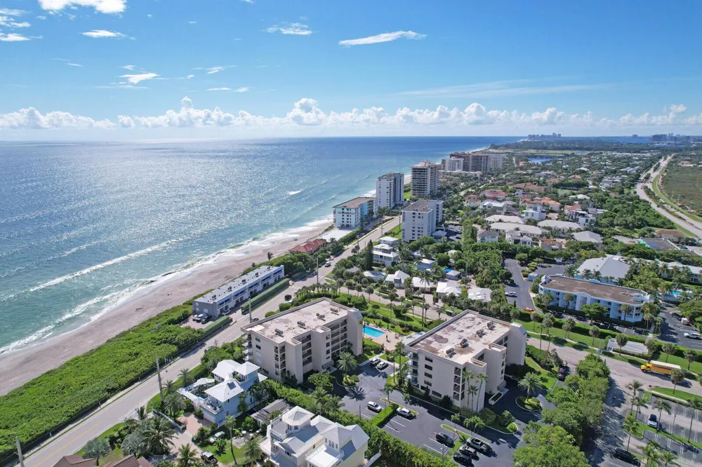 1055 Ocean Drive #403 Juno Beach, FL 33408