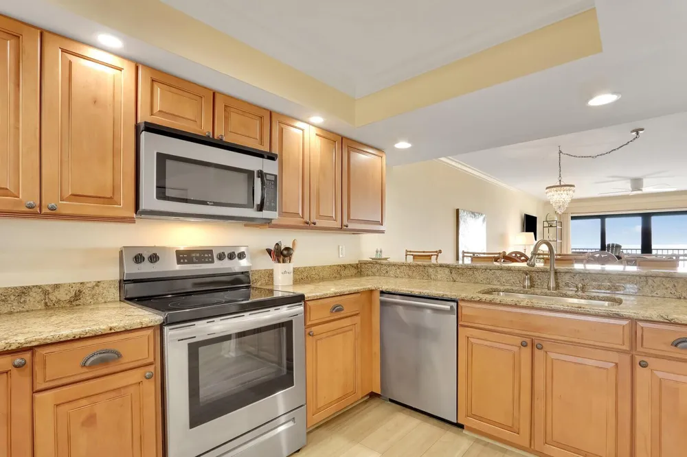 1055 Ocean Drive #403 Juno Beach, FL 33408