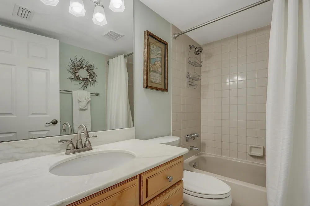 1055 Ocean Drive #403 Juno Beach, FL 33408